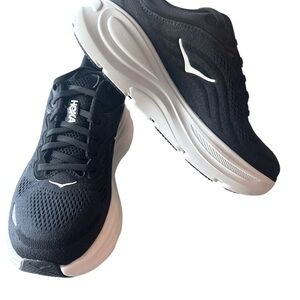 Hoka One One Bondi 9